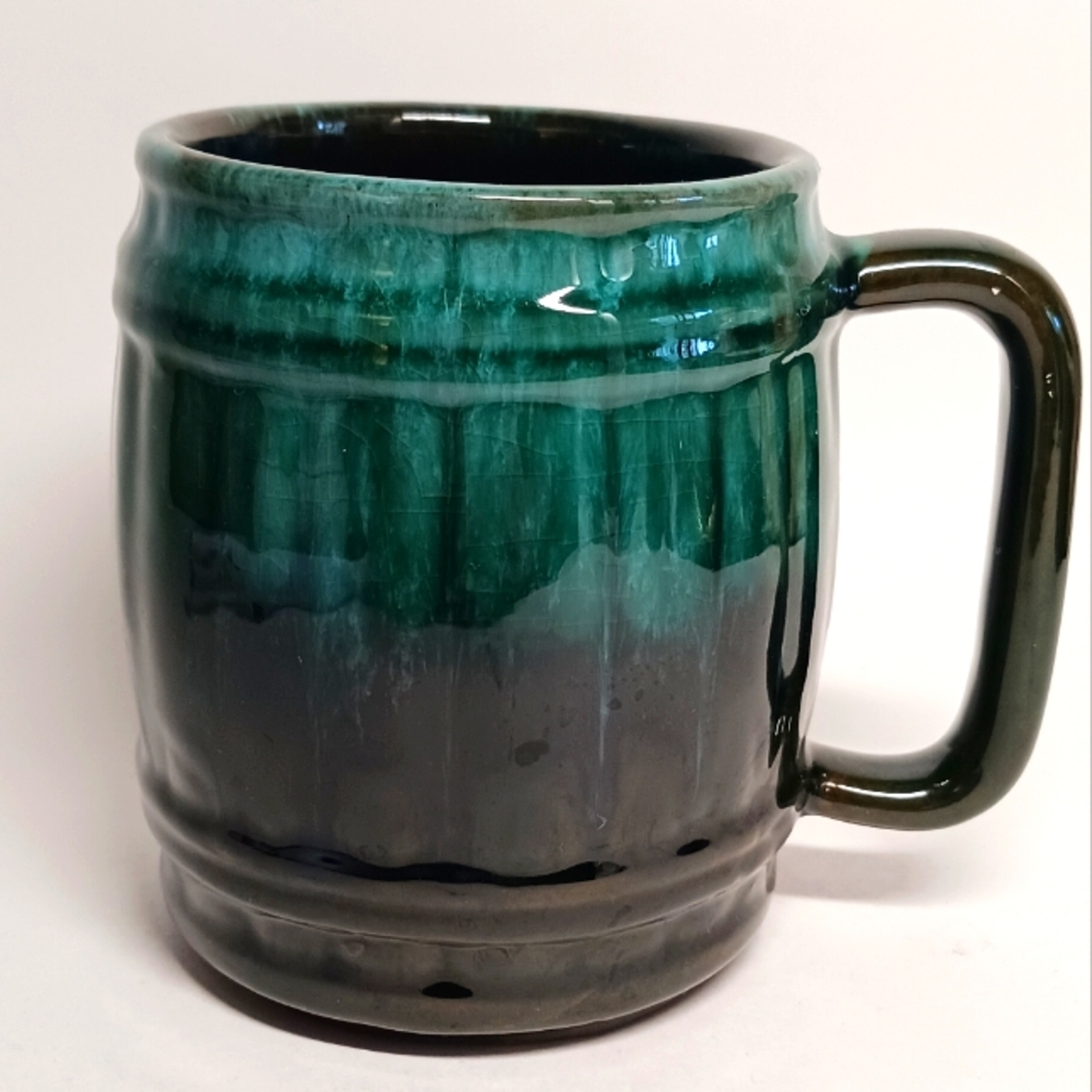 Vtg Blue Mountain Pottery Mug, 14 oz.